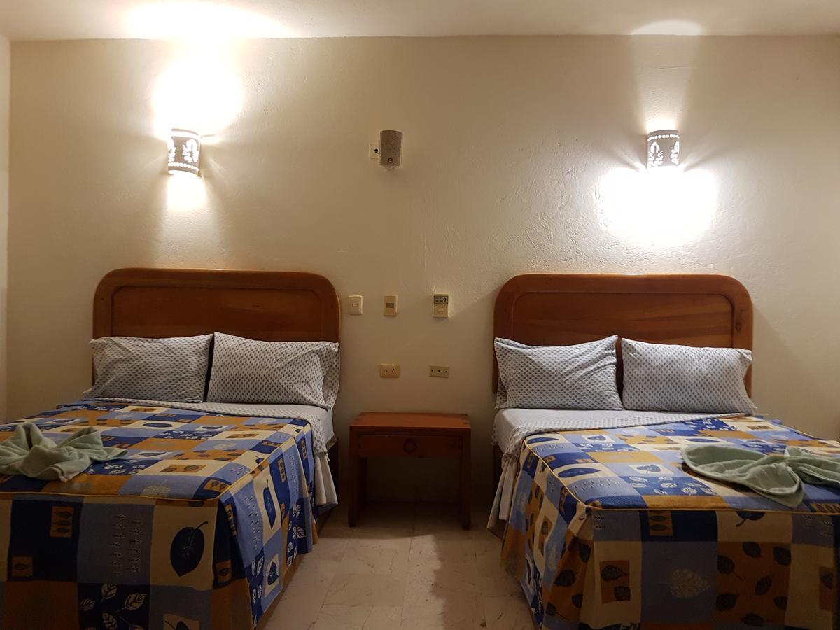 Hotel Kootznoowoo ปูแอร์โตเอสกอนดิโด ภายนอก รูปภาพ
